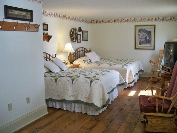 Grapevine House Hotel Winesburg Екстериор снимка